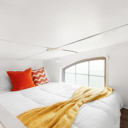 Cozy Tiny Home On An Eco Farm Austin Exterior photo