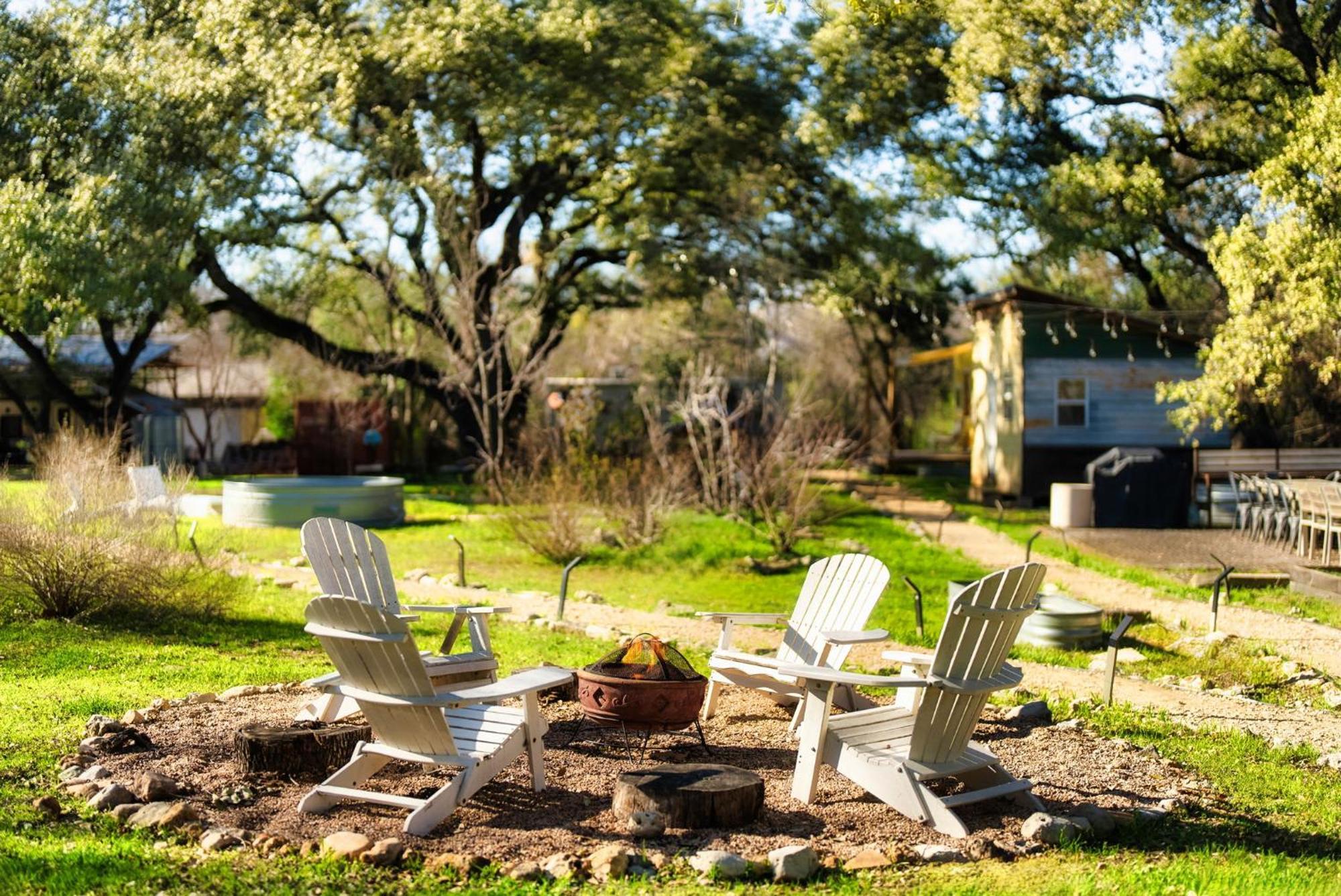 Cozy Tiny Home On An Eco Farm Austin Exterior photo