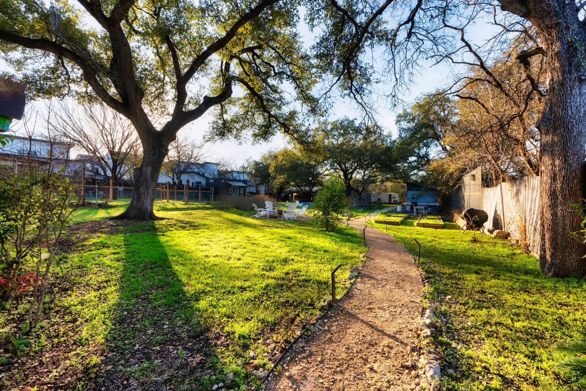 Cozy Tiny Home On An Eco Farm Austin Exterior photo